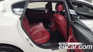 Maserati Quattroporte, 2019 — миниатюра 17