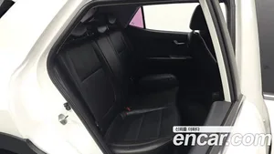 Kia Stonic, 2017 — миниатюра 11