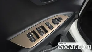 Kia Stonic, 2017 — миниатюра 19