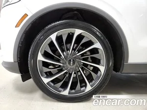 Lincoln Aviator, 2024 — миниатюра 5
