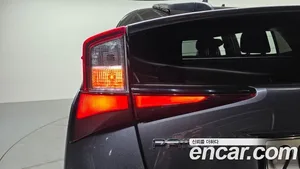 Toyota Prius, 2021 — миниатюра 8