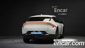 Kia EV6, 2023 — миниатюра 3