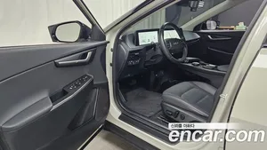 Kia EV6, 2023 — миниатюра 12