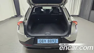Kia EV6, 2023 — миниатюра 22