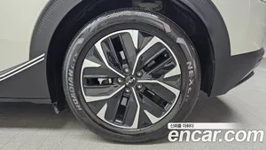 Kia EV6, 2023 — миниатюра 6