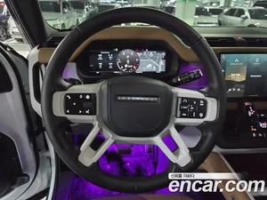 Land Rover Defender, 2025 — миниатюра 8
