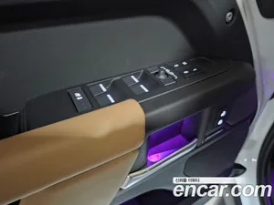 Land Rover Defender, 2025 — миниатюра 10