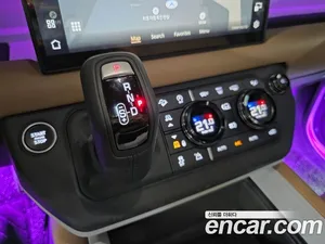 Land Rover Defender, 2025 — миниатюра 13