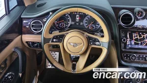 Bentley Bentayga, 2018 — миниатюра 13