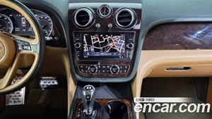 Bentley Bentayga, 2018 — миниатюра 14