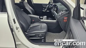 Mercedes-Benz GLB-Class, 2022 — миниатюра 16