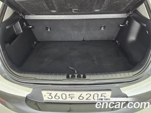 Kia Stonic, 2019 — миниатюра 16