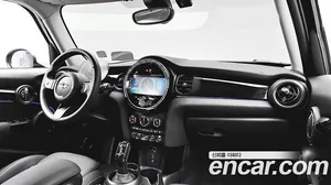 Mini Cooper, 2023 — миниатюра 16