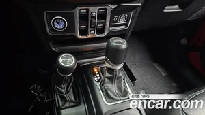 Jeep Wrangler, 2021 — миниатюра 11