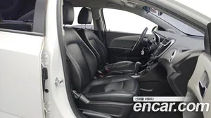 Chevrolet Aveo, 2017 — миниатюра 16