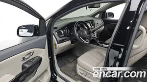 Kia Carnival, 2018 — миниатюра 13