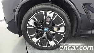 BMW iX3, 2025 — миниатюра 5