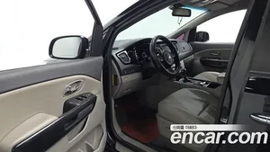 Kia Carnival, 2015 — миниатюра 10