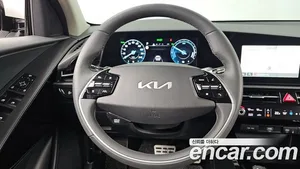 Kia Niro, 2022 — миниатюра 13
