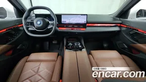BMW 5-Series, 2025 — миниатюра 10