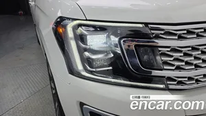 Ford Expedition, 2021 — миниатюра 8