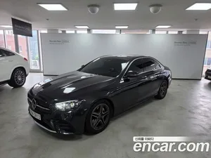 Mercedes-Benz E-Class, 2022 — миниатюра 1
