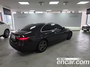 Mercedes-Benz E-Class, 2022 — миниатюра 2