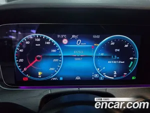 Mercedes-Benz E-Class, 2022 — миниатюра 8