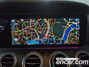 Mercedes-Benz E-Class, 2022 — миниатюра 16