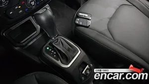 Jeep Renegade, 2023 — миниатюра 12