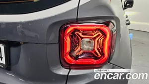 Jeep Renegade, 2023 — миниатюра 9