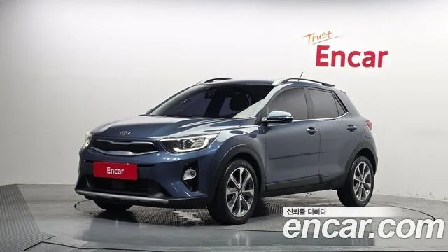 Kia Stonic, 2018 — фото автомобиля из Кореи
