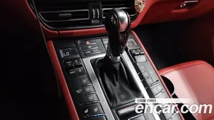 Porsche Macan, 2020 — миниатюра 12
