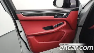 Porsche Macan, 2020 — миниатюра 14