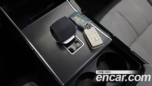 Land Rover Range Rover Evoque, 2024 — миниатюра 12