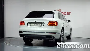 Bentley Bentayga, 2017 — миниатюра 4