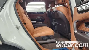 Bentley Bentayga, 2017 — миниатюра 12