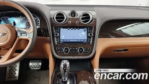 Bentley Bentayga, 2017 — миниатюра 14