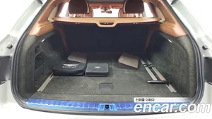 Bentley Bentayga, 2017 — миниатюра 20