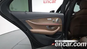 Mercedes-Benz E-Class, 2021 — миниатюра 15