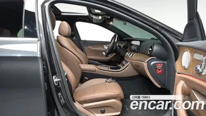 Mercedes-Benz E-Class, 2021 — миниатюра 16