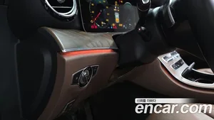 Mercedes-Benz E-Class, 2021 — миниатюра 27