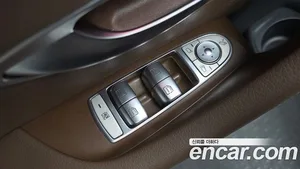 Mercedes-Benz E-Class, 2021 — миниатюра 29