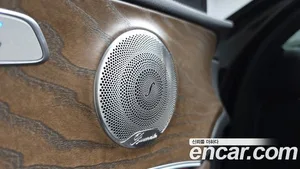 Mercedes-Benz E-Class, 2021 — миниатюра 34