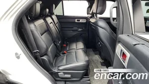 Ford Explorer, 2019 — миниатюра 11