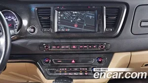 Kia Carnival, 2017 — миниатюра 20