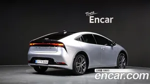 Toyota Prius, 2023 — миниатюра 2