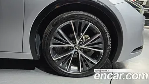 Toyota Prius, 2023 — миниатюра 7