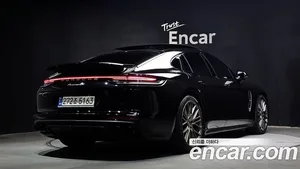 Porsche Panamera, 2023 — миниатюра 2