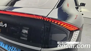 Kia EV6, 2022 — миниатюра 9